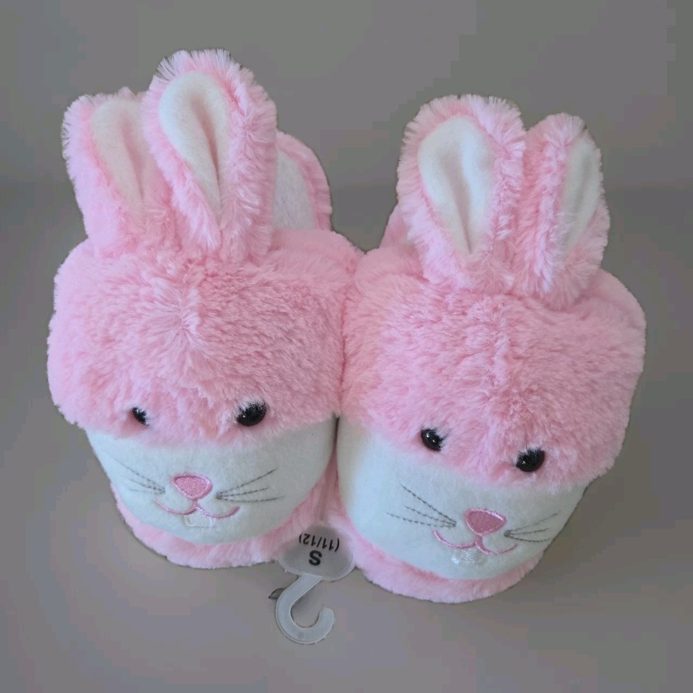 ~~ONE (1) PAIR ADORABLE CHILDS PINK BUNNY  PLUSH CUDDLEE SLIPPERS SIZE 11/12 NWT
